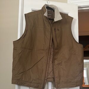 Ariat Men's Tan Quilted Vest with Sherpa Collar